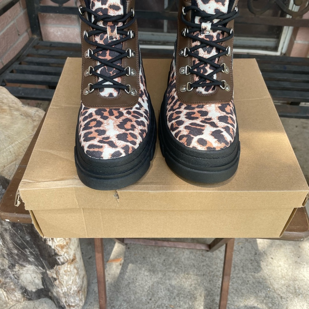NIB Steve Madden Womens Vermont Brown Platform Boots Shoes Sz 8 Medium